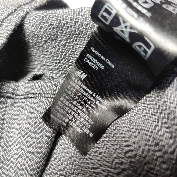 H&M Long Sleeve Button Down Shirt Men's Medium - Picture 6 of 6